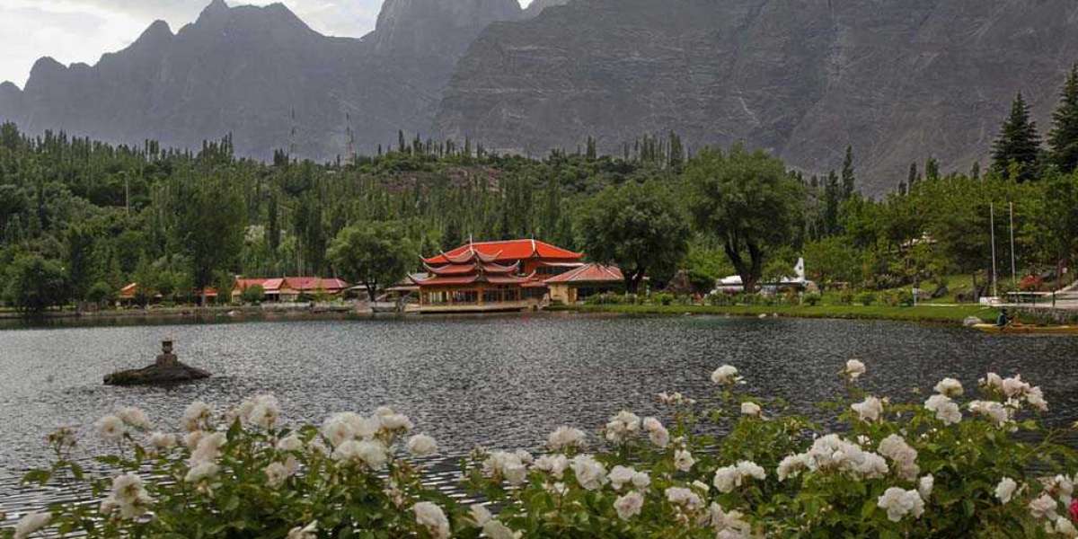 Pakistan Tour Packages 2025 – Explore North to South