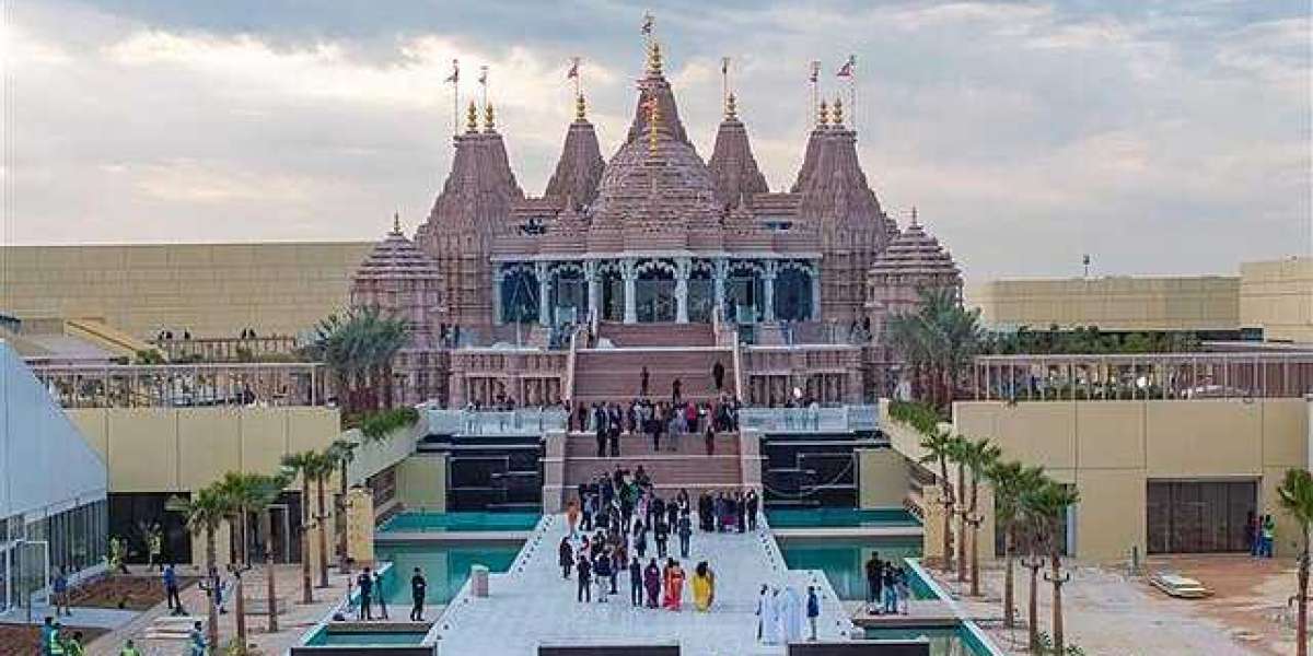 Desert Safari Dubai Booking – VIP Treatment
