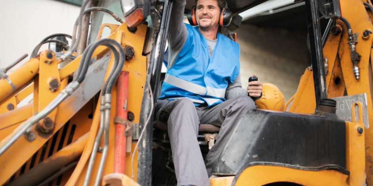 Heavy Machinery Movers vs Standard Movers: What's the Difference?