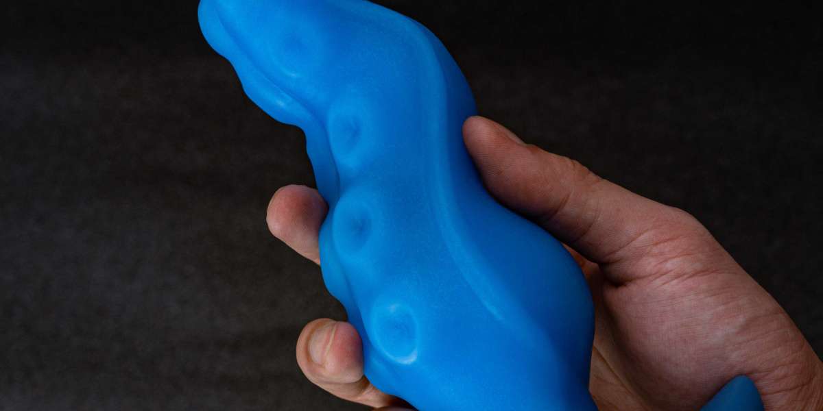 Glass dildos: Beautiful, firm, and great for temperature play