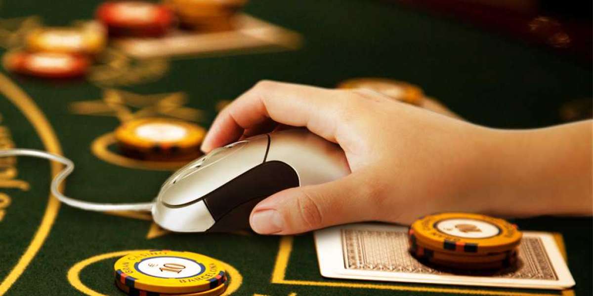 The Evolution of Online Casinos: From Virtual Beginnings to Mainstream Popularity