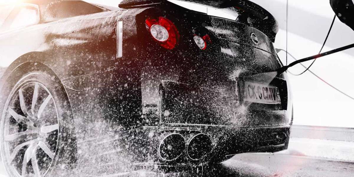 Save Time and Money at Ducky’s Express – The Best Car Wash in Redlands