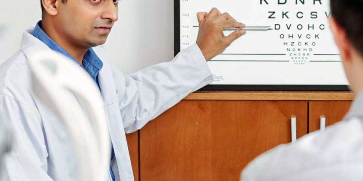 How to Find the Best Cataract Surgeon in Delhi: A Complete Guide