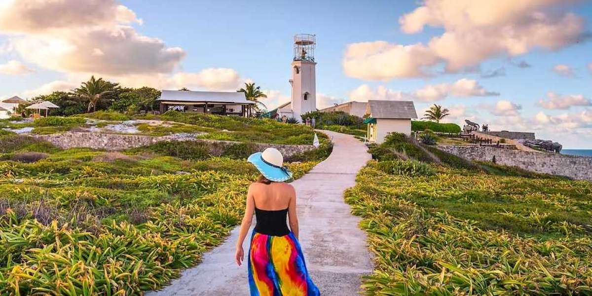 Explore Isla Mujeres with a Fun Golf Cart Adventure