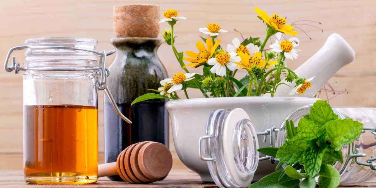 How to Combine Herbal Remedies with Healthy Nutrition